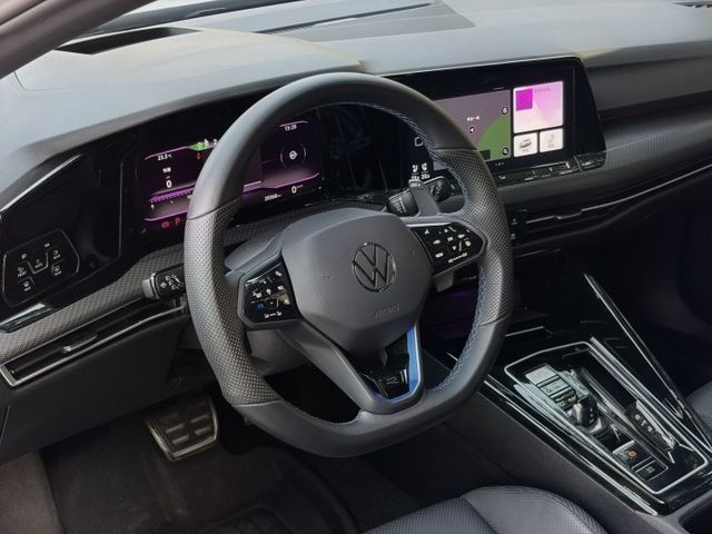 Golf R 原鈑 披著掀背外皮的性能猛獸 搭載強悍動力與四驅操控 直線超快 彎道夠穩 日常代步與熱血駕馭一次滿足  第9張相片