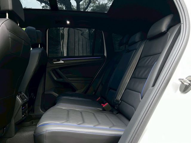 TIguan R 原鈑 性能休旅代表作 馬力充足 操控熱血有樂趣 空間實用 是家庭與玩家的好選擇  第8張相片