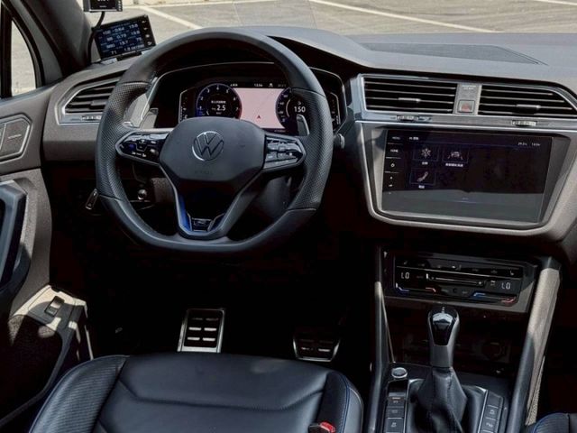 Tiguan R 認證車，四驅與DCC底盤，HK音響，全景天窗，二階改裝操控性能兼具  第11張相片