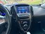U6 turbo 魅力版 外型動感 空間實用 搭載渦輪引擎動力充足 配備豐富 科技感十足 是性價比極高的國產休旅車  第7張縮圖