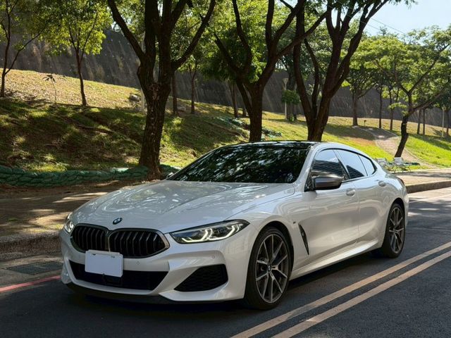 M850 GC Xdrive 原鈑 V8雙渦輪強悍性能結合四門跑房車姿態 豪華內裝 霸氣外型 氣場與熱血駕馭兼具  第1張相片
