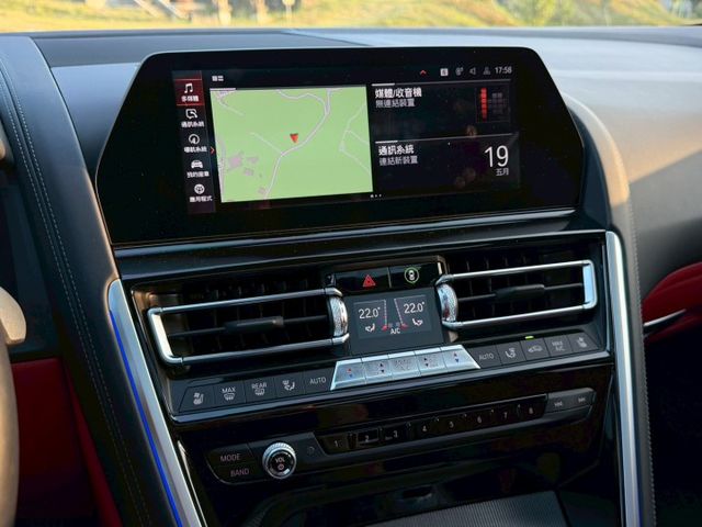 M850 GC Xdrive 原鈑 V8雙渦輪強悍性能結合四門跑房車姿態 豪華內裝 霸氣外型 氣場與熱血駕馭兼具  第11張相片