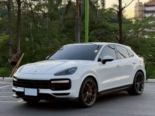 Cayenne Coupe 原鈑  稀有駕駛輔助系統 加大卡鉗制動加分  第1張相片