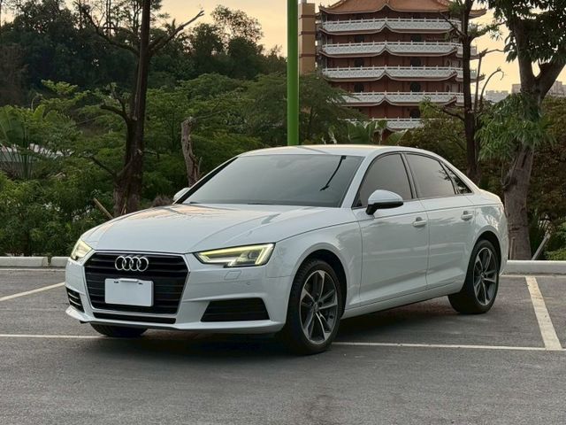 A4 40TFSI 原鈑件 車道維持.盲點.數位儀表.導航.感應尾門.配備眾多  第1張相片