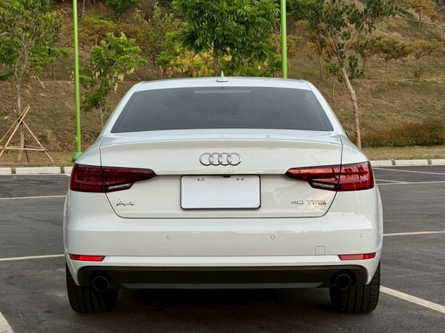 A4 40TFSI 原鈑件 車道維持.盲點.數位儀表.導航.感應尾門.配備眾多  第4張相片