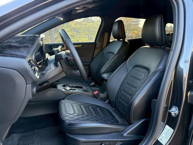 Focus Wagon ST-Line Vignale 原鈑  V版最高階 已成絕響的稀有旅行車  第7張相片