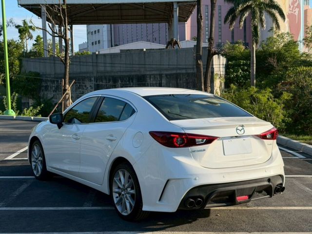 Mazda3 尊榮安全版 認證車 魂動再進化  小改款安全配備齊全  第2張相片