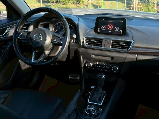 Mazda3 尊榮安全版 認證車 魂動再進化  小改款安全配備齊全  第6張相片