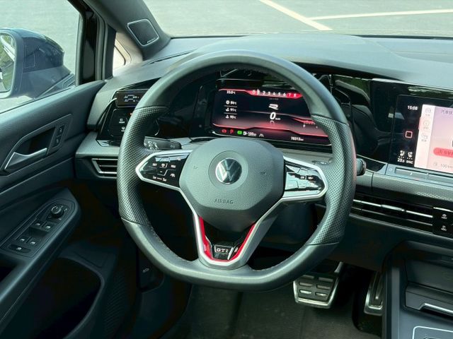 GOLF VIII  第10張相片