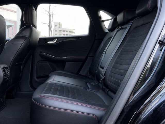Kuga  250 AWD  ST-Line X 原鈑  Co-Pilot360・AWD四驅旗艦・B&O音響  第9張相片