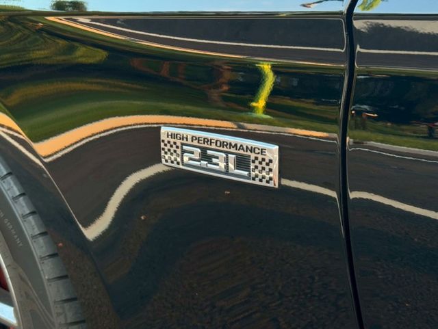 Mustang HP 2.3 低里程認證車  稀有雙門肌肉車  原廠標配就很讚  第6張相片