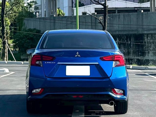 Grand Lancer 豪華型 便宜代步車首選  第4張相片