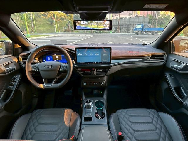 Focus Wagon ST-Line V版  原鈑   里程極低   原廠保固至2029(3+3加值型保固)  第6張相片