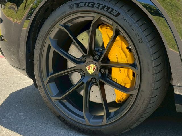 Cayenne Coupe 原鈑  低里程  配備升級多ACC跟車、盲點  第5張相片