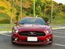 Mustang 認證車 經典美式跑車外型 霸氣肌肉線條搭配低趴車身 操控俐落 動力充沛 日常代步或假日出遊都有駕馭樂趣  第3張縮圖