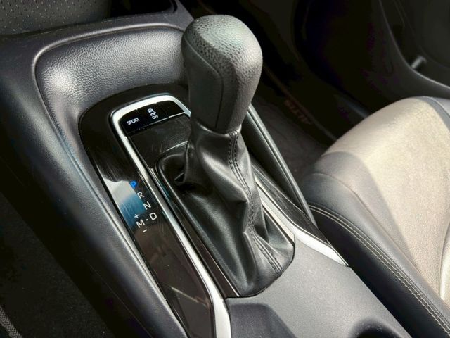 Altis 豪華 原版 外型俐落耐看 空間寬敞舒適 搭配省油耐用的動力表現 保養便利 妥善率佳 兼顧通勤與家庭代步需求  第9張相片