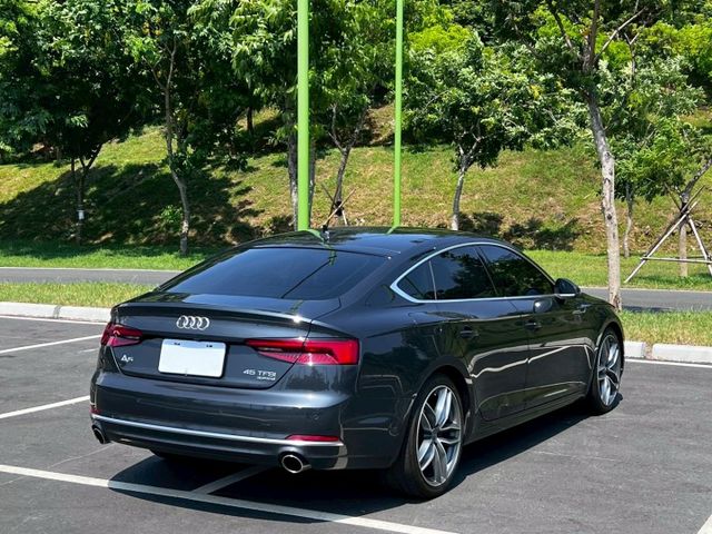 A5 Sportback 45TFSI  Quattro 原鈑  帥氣四門斜背造型  第2張相片