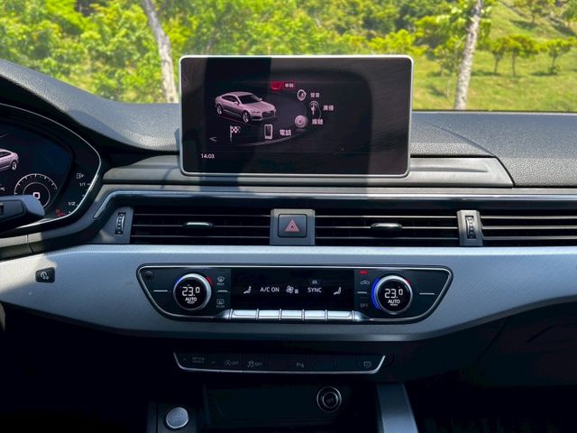 A5 Sportback 45TFSI  Quattro 原鈑  帥氣四門斜背造型  第10張相片