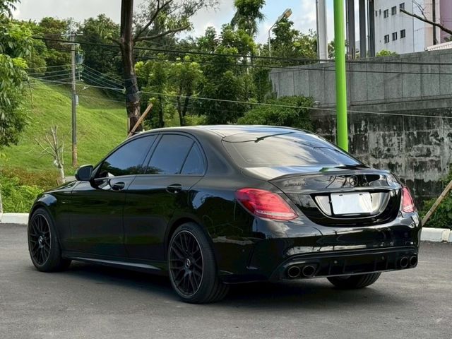 C43 原鈑  完美平衡 V6 引擎與駕馭樂趣  CP值最高  第2張相片