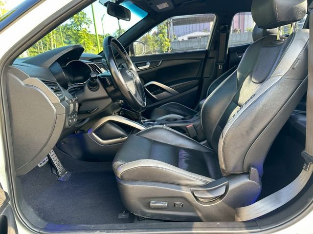 Veloster Turbo 漂亮認證車  韓國進口三門小鋼炮  186P大馬力  第8張相片