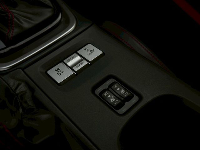 BRZ 原鈑漂亮車  雙門熱血小跑車  自排配智慧駕駛輔助系統安全更加分  第11張相片