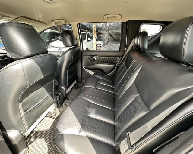 潔承汽車｜LIVINA｜1.6｜省油｜大空間｜僅跑7.8萬公里｜YES認證  第14張相片