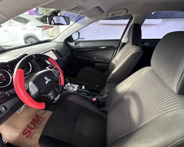 潔承汽車｜Lancer Sportback｜1.8｜日本原裝｜吸睛美型｜省稅｜原鈑件｜YES認證  第16張相片