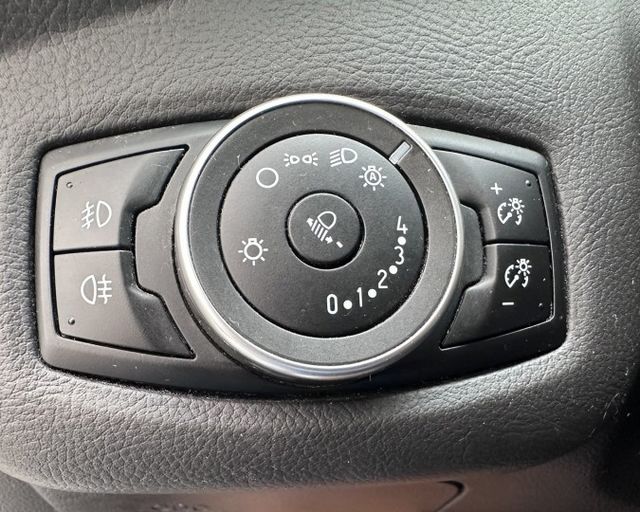 潔承汽車｜KUGA｜1.5｜時尚型｜全景天窗｜全車原鈑件｜YES認證  第14張相片