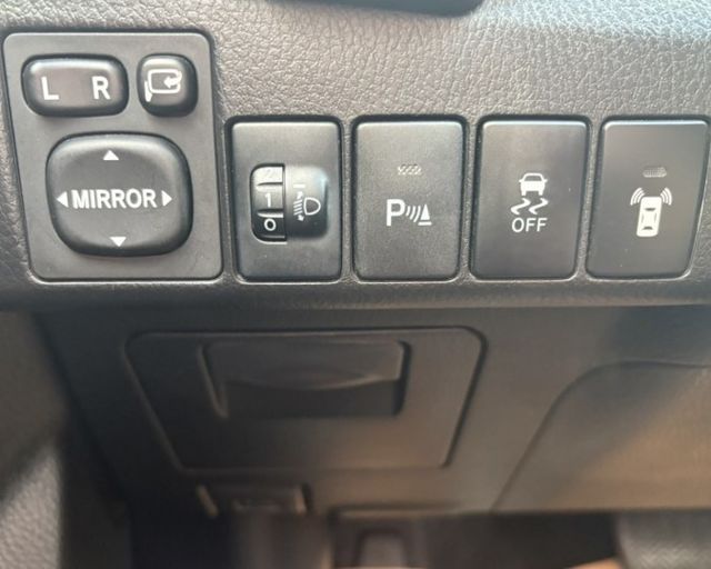 潔承汽車｜2018｜ALTIS｜1.8｜I KEY｜原鈑件｜實跑11.3萬｜可認證  第9張相片