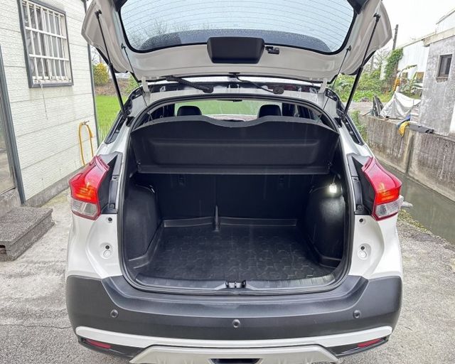 潔承汽車｜2020｜KICKS｜1.5｜智行旗艦版｜I KEY｜原鈑件｜實跑7.7萬｜YES認證  第17張相片