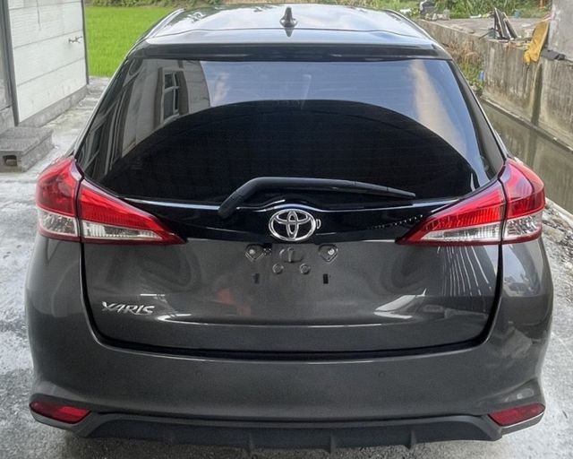 潔承汽車｜YARIS｜1.5｜保值小車｜車美無事故｜實跑6.2萬公里｜已認證  第3張相片