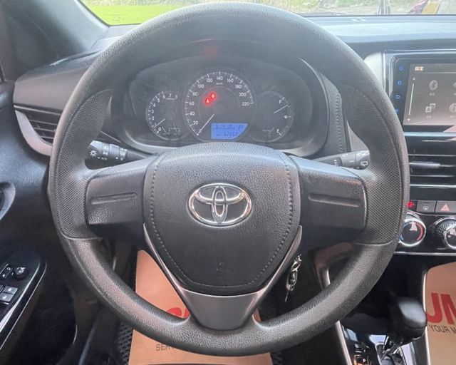 潔承汽車｜YARIS｜1.5｜保值小車｜車美無事故｜實跑6.2萬公里｜已認證  第6張相片