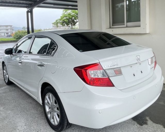 潔承汽車｜2016｜CIVIC｜9.5代｜1.8｜VTi-S版｜天窗｜安卓主機｜HID頭燈｜只跑7.2萬｜YES認證  第4張相片