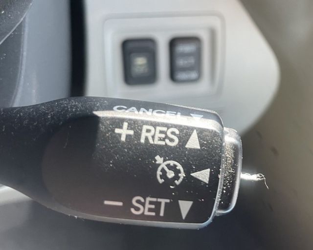 潔承汽車｜IS250｜2.5｜自然進氣｜208HP大馬力｜天窗｜i key免鑰｜電動椅｜全車原鈑件｜YES認證  第9張相片