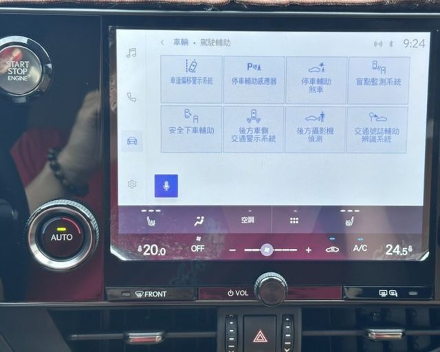 潔承汽車｜NX200｜2.0｜豪華版｜全新改款｜科技配備升級｜空間舒適提升｜全車原漆原鈑件｜只跑6萬4｜原廠保固中  第5張相片