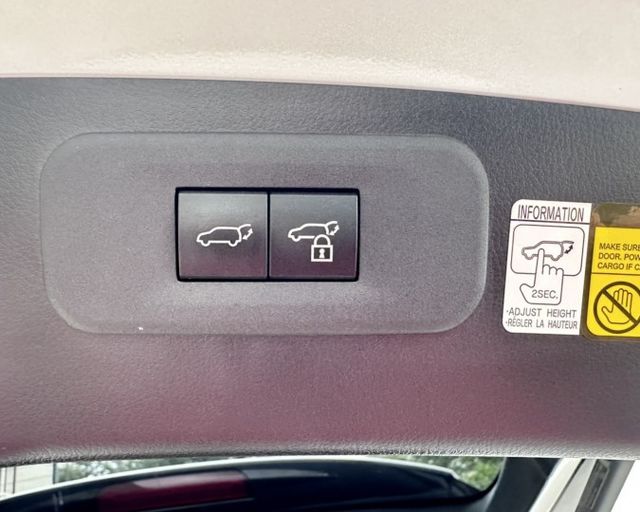 潔承汽車｜NX200｜2.0｜豪華版｜全新改款｜科技配備升級｜空間舒適提升｜全車原漆原鈑件｜只跑6萬4｜原廠保固中  第17張相片