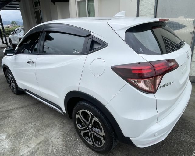 潔承汽車｜HR-V｜1.8｜S版｜省稅金｜原鈑件｜只跑13萬8｜可認證  第4張相片