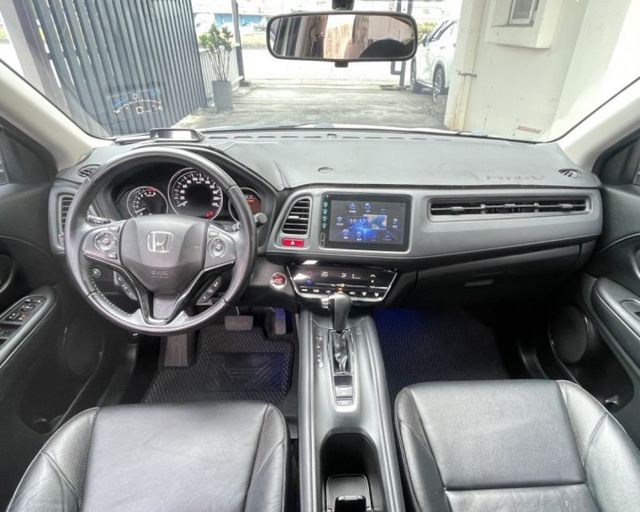 潔承汽車｜HR-V｜1.8｜S版｜省稅金｜原鈑件｜只跑13萬8｜可認證  第15張相片