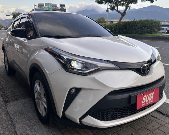 潔承汽車｜C-HR｜1.2｜豪華版｜渦輪增壓｜全車原鈑件｜只跑6萬9｜可認證  第2張相片