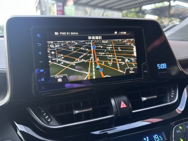 潔承汽車｜C-HR｜1.2｜豪華版｜渦輪增壓｜全車原鈑件｜只跑6萬9｜可認證  第6張相片