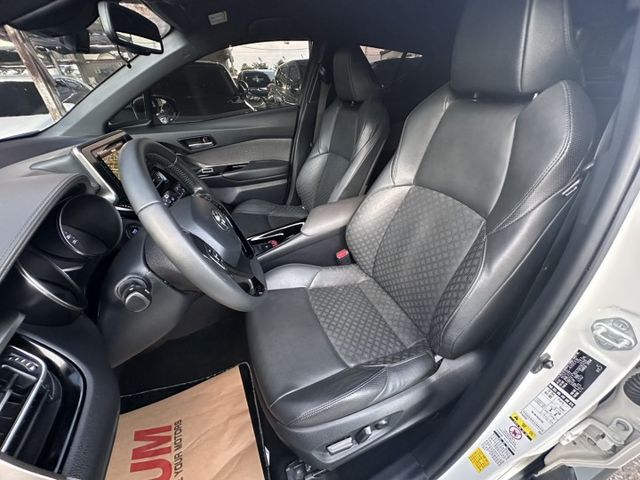 潔承汽車｜C-HR｜1.2｜豪華版｜渦輪增壓｜全車原鈑件｜只跑6萬9｜可認證  第13張相片