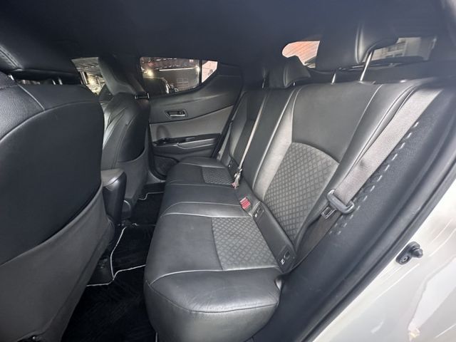 潔承汽車｜C-HR｜1.2｜豪華版｜渦輪增壓｜全車原鈑件｜只跑6萬9｜可認證  第14張相片