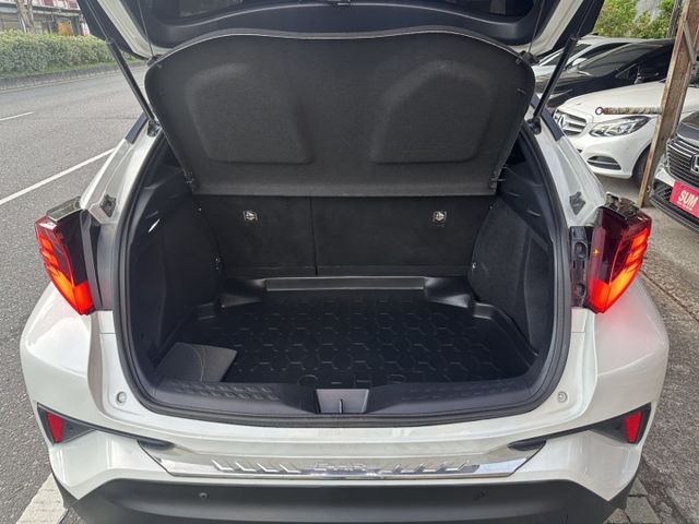 潔承汽車｜C-HR｜1.2｜豪華版｜渦輪增壓｜全車原鈑件｜只跑6萬9｜可認證  第18張相片