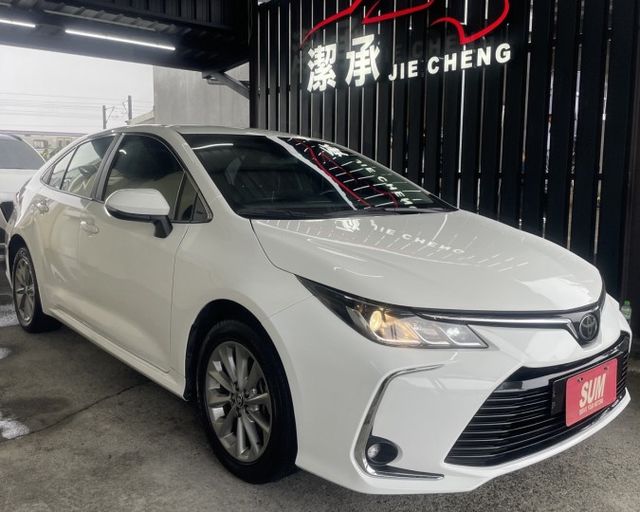 潔承汽車｜ALTIS｜1.8｜12代｜汽油｜免鑰匙｜安卓機｜認證車｜只跑5萬｜原廠保固中  第2張相片