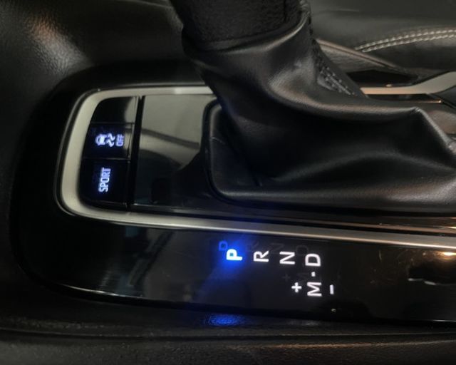 潔承汽車｜ALTIS｜1.8｜12代｜汽油｜免鑰匙｜安卓機｜認證車｜只跑5萬｜原廠保固中  第9張相片