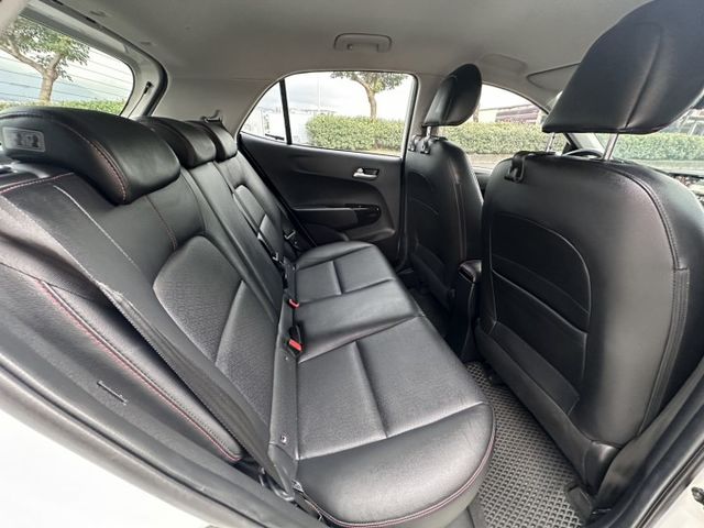 潔承汽車｜Picanto｜1.2｜GT-Line｜免鑰匙｜原鈑件｜實跑9萬｜已認證  第15張相片