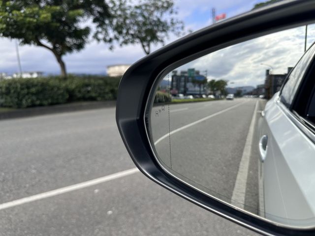 潔承汽車｜RX300｜2.0｜頂級版｜小改款｜衛星導航｜ACC跟車｜電動尾門｜原鈑件｜僅跑11萬5｜認證車  第5張相片