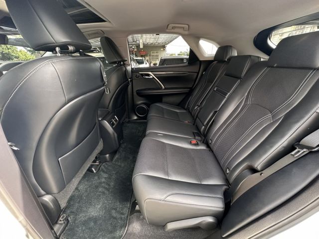 潔承汽車｜RX300｜2.0｜頂級版｜小改款｜衛星導航｜ACC跟車｜電動尾門｜原鈑件｜僅跑11萬5｜認證車  第17張相片