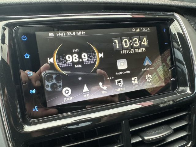 潔承汽車｜Yaris｜1.5｜衛星導航｜倒車顯影｜Apple CarPlay｜僅跑5萬2｜認證車  第5張相片