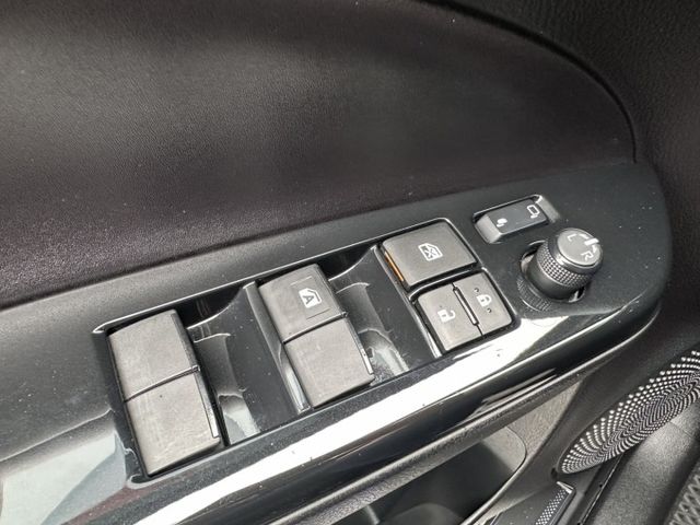 潔承汽車｜Yaris｜1.5｜衛星導航｜倒車顯影｜Apple CarPlay｜僅跑5萬2｜認證車  第11張相片